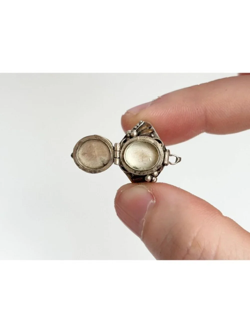 Poison Box Art Deco Style Hinged Garnet Sterling Silver 925 Vintage Ring sz 5.25